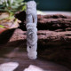 眼緣坊&時予鎏藏 【墨染芳華．玲瓏骨】全手工鏤空雕刻牡丹梅花枝 緬料A貨翡翠 起膠感烏雞手鐲 57.8圈口 老師傅手工雕刻、鏤空、拋光 屏東市現貨 僅此一只! 好工藝值得收藏!