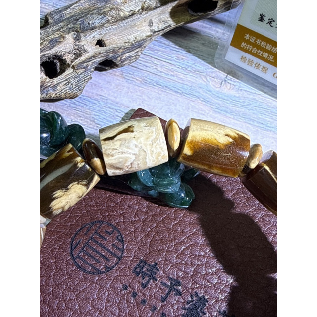 時予鎏藏&眼緣坊 畢業級 天然 緬甸 精工 白根 溶洞蜜 同料 ㄧ刀料 妖花 大桶珠 18.5手圍 中地大國檢證書02481 屏東市現貨 只此一條🙏 琥珀 根珀