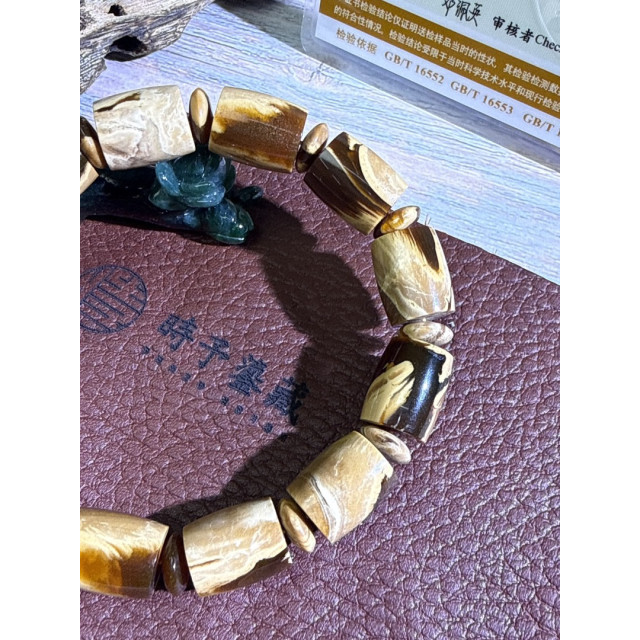 時予鎏藏&眼緣坊 畢業級 天然 緬甸 精工 白根 溶洞蜜 同料 ㄧ刀料 妖花 大桶珠 18.5手圍 中地大國檢證書02481 屏東市現貨 只此一條🙏 琥珀 根珀