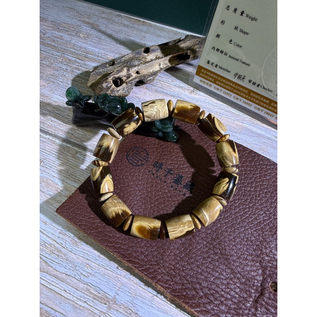 時予鎏藏&眼緣坊 畢業級 天然 緬甸 精工 白根 溶洞蜜 同料 ㄧ刀料 妖花 大桶珠 18.5手圍 中地大國檢證書02481 屏東市現貨 只此一條🙏 琥珀 根珀