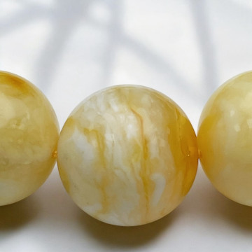 眼緣坊 高貨 天然 俄料 焦皮 濃瓷白妖孽紋白蠟 沁色 俏色 溏心蛋 13mm+ 搓搓松香味超濃郁 手珠 手串 鳳山現貨