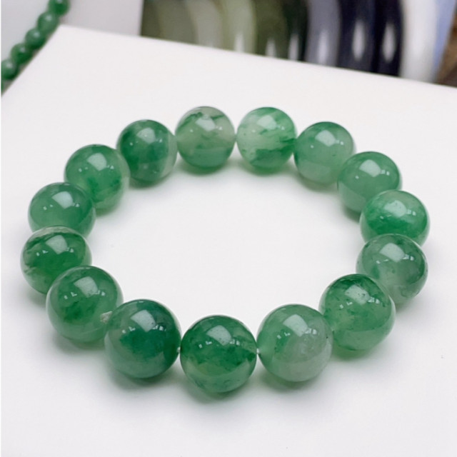 眼緣坊 小高貨 天然 獨龍玉/非洲翠 13mm 手珠 綠花靈動艷麗 起膠感 無染色無優化 附新疆中玉證書02635
